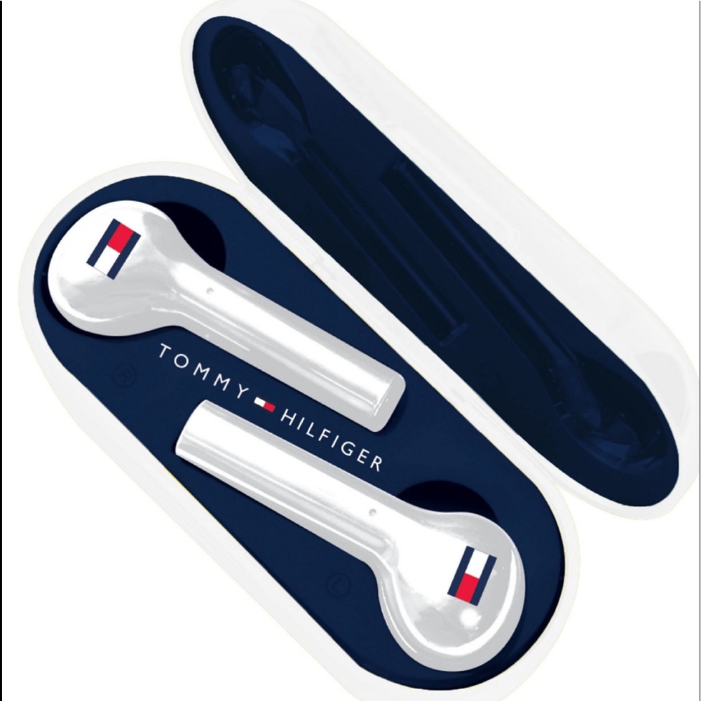 Tommy Hilfiger Wireless Earbuds NWT